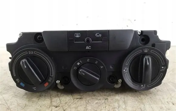 Skoda Octavia Mk2 (1Z) Climate control/heater control trim 
