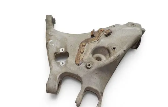 Rear control arm