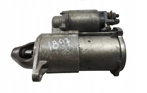 Opel Astra J Starter motor 