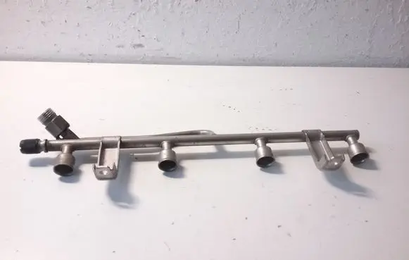 Opel Astra G Fuel main line pipe