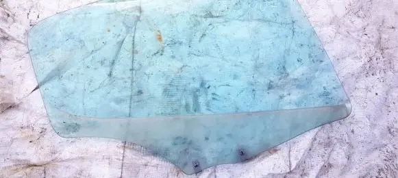 Peugeot 407 Rear door window glass