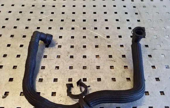 Peugeot 3008 I Engine coolant pipe/hose 9670965880