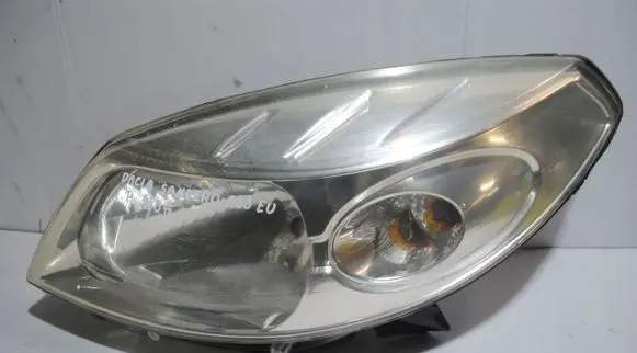 Dacia Sandero Headlight/headlamp