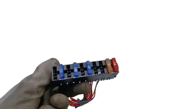 Audi A6 S6 C6 4F Fuse module 4D0937501