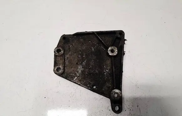 Opel Zafira B Engine mounting bracket 428702815