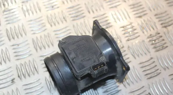 Audi A3 S3 8L Mass air flow meter 058133471