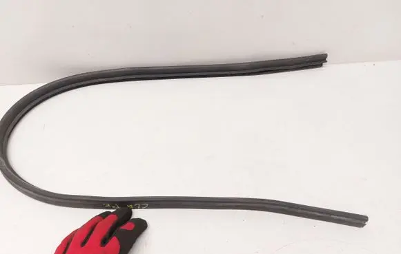 Mercedes-Benz CLA C117 X117 W117 Engine compartment rubber 