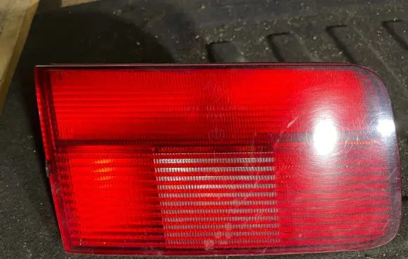 BMW 5 E39 Tailgate rear/tail lights 8361673 210919990714 8371329
