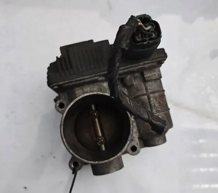 Nissan Almera Tino Throttle body valve Rme5001 RME500105726h
