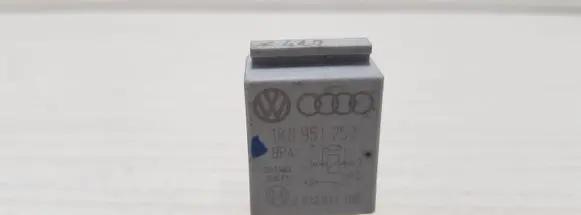 Audi A3 S3 8L Other relay 1K0951253 0332011100