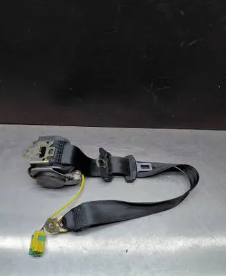 Porsche Cayenne (9PA) Rear seatbelt 560981801