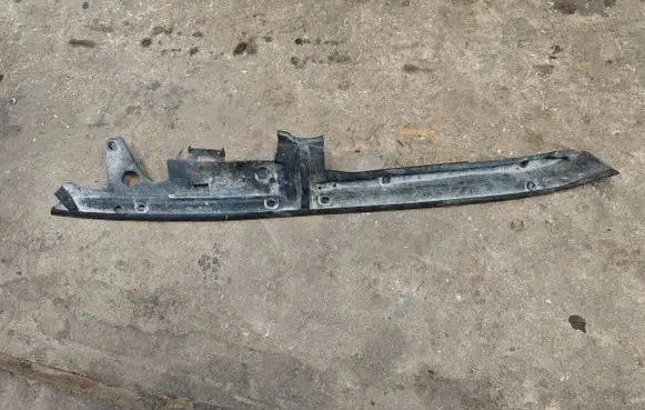 BMW 5 G30 G31 Other engine bay part 51767349605 7349605 74850613