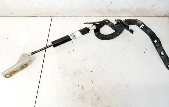 Volvo XC70 Tailgate/trunk/boot hinge 8643038
