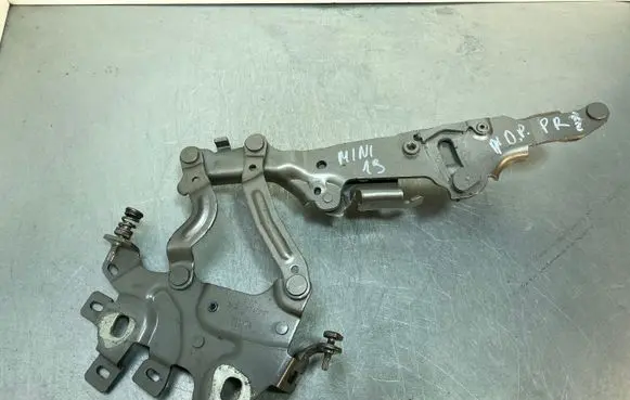 Mini Cooper Countryman F60 Engine bonnet/hood hinges 7388104