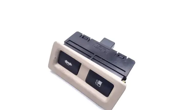 Tailgate opening switch