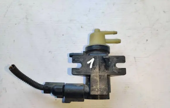 Skoda Octavia Mk1 (1U) Turbo solenoid valve 702184010