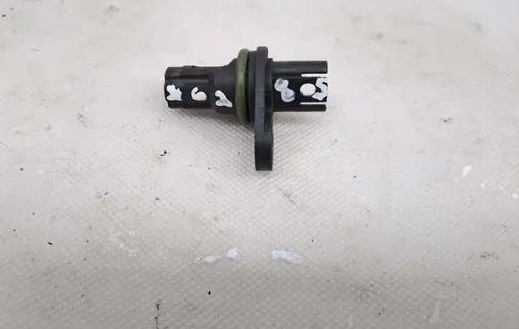 BMW 5 F10 F11 Camshaft position sensor 7525014