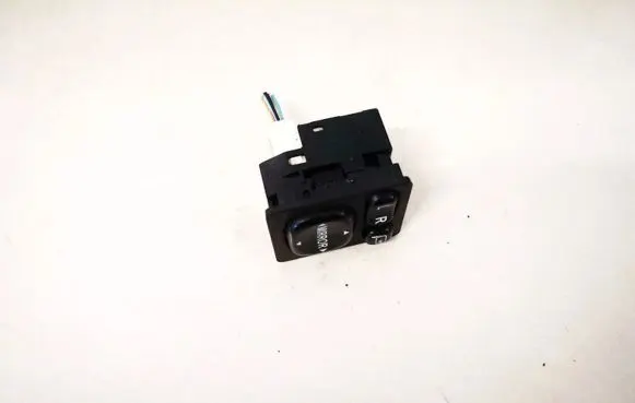 Toyota Urban Cruiser (XP110) Wing mirror switch 183575 769747c