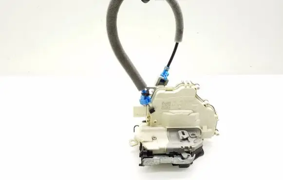 Audi A3 S3 8V Rear door lock 4G0839015E