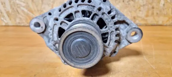 Opel Insignia A Generator/alternator 13502583