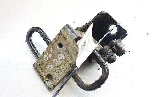 Audi Q7 4L Rear door lower hinge 4L0833412A
