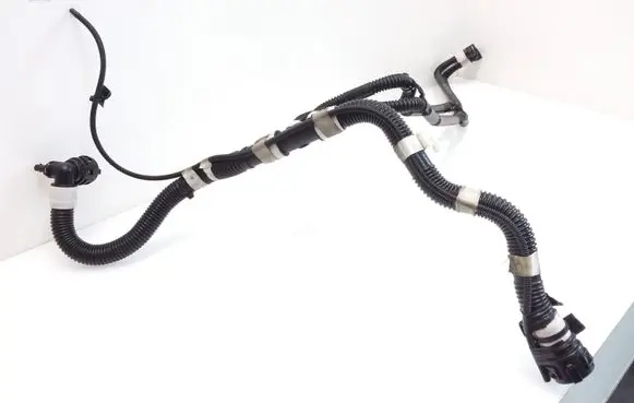 Tesla Model 3 Engine coolant pipe/hose 107757977H