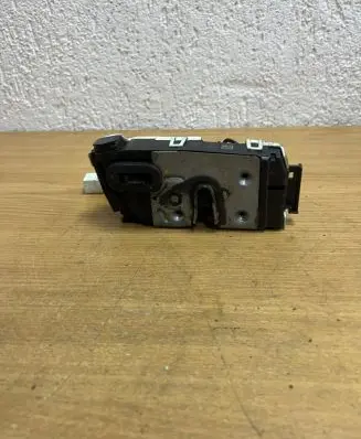 Volkswagen Crafter Sliding door lock A9067303535 F1967