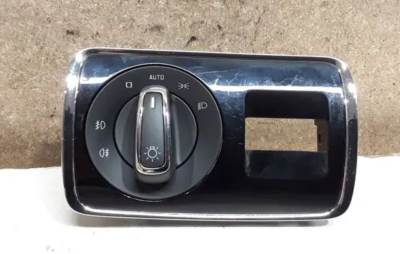 Skoda Superb B6 (3T) Light switch 3T0941431B