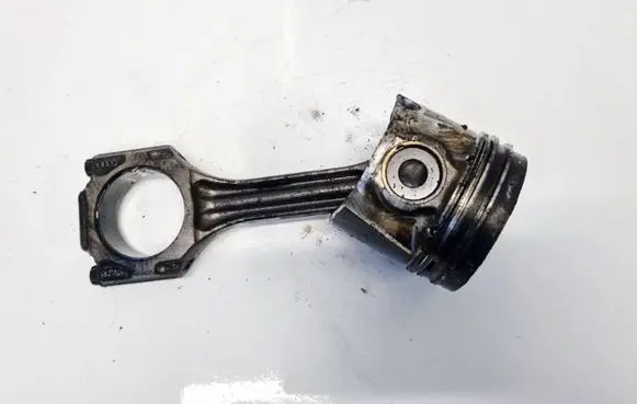 Skoda Octavia Mk1 (1U) Piston with connecting rod