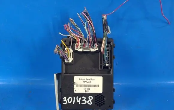 Suzuki SX4 Central body control module 3677080J21
