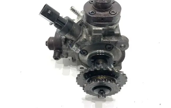 BMW X6 F16 Fuel injection high pressure pump 0445010634