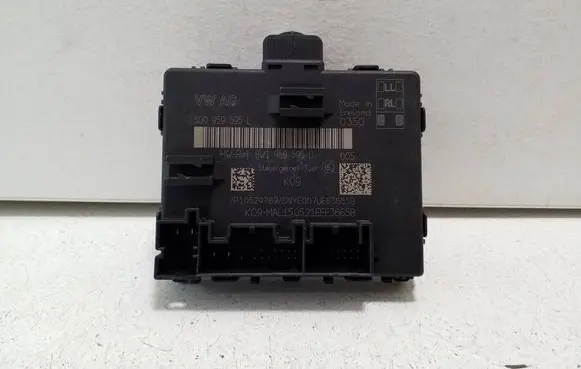 Audi Q2 - Door control unit/module 5Q0959595L 8W1959595D
