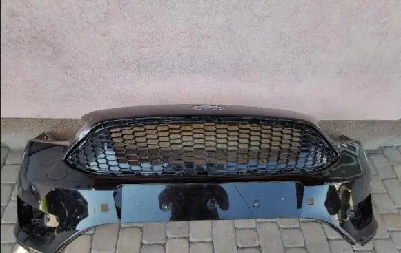 Ford Focus Front bumper F1EB17757A