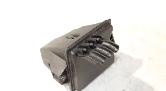Mercedes-Benz Sprinter W906 Vacuum air tank A6510700168