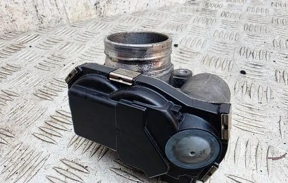 Opel Astra K Throttle valve 55570009