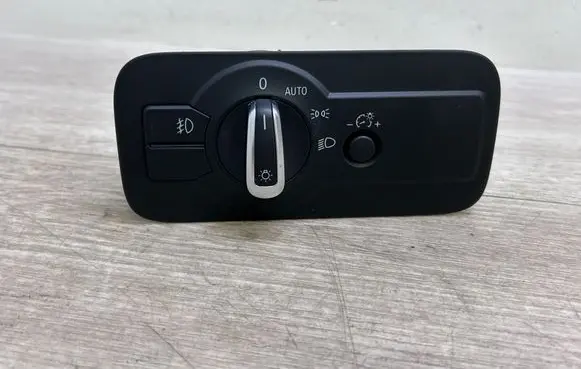 Volkswagen Touareg II Light switch 7P6941431AC