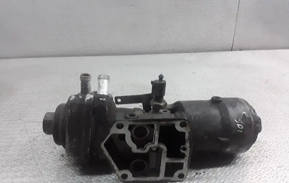 Volkswagen Polo III 6N 6N2 6NF Oil filter mounting bracket 045115389
