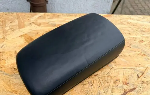 Nissan Qashqai Armrest 9692050A01