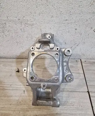 Maserati GranSport Rear wheel hub spindle/knuckle 189387