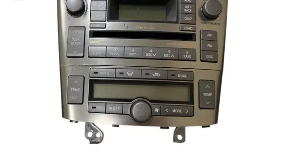 Radio/CD/DVD/GPS head unit