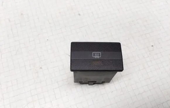 Volkswagen PASSAT B4 Windscreen/window heater switch 3A0959621