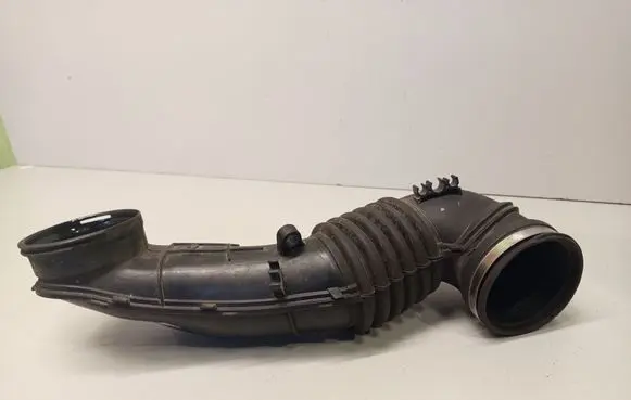 BMW 3 E90 E91 Turbo air intake inlet pipe/hose 13717804846 7804846