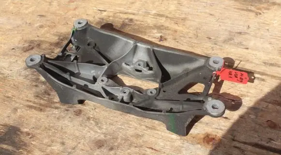 Audi A4 S4 B9 Gearbox mounting bracket 8W0399262