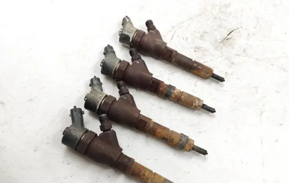Fiat Punto (188) Fuel injectors set 0445110019