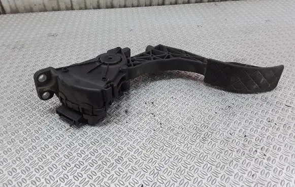 Seat Ibiza III (6L) Accelerator throttle pedal 6Q1721503B