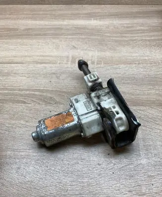 Subaru B9 Tribeca Seat adjustment motor 1658630D 3984341 Leftside