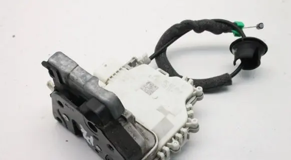 Audi A4 S4 B9 8W Coupe door lock (next to the handle) 8X2837015B