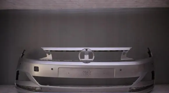 Volkswagen Polo VI Front bumper