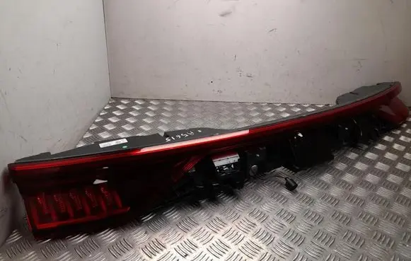 Audi Q8 e-tron Tailgate rear/tail lights 4M8945095Q