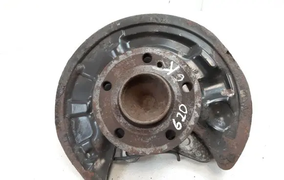 Mercedes-Benz B W246 W242 Rear wheel hub 2460406